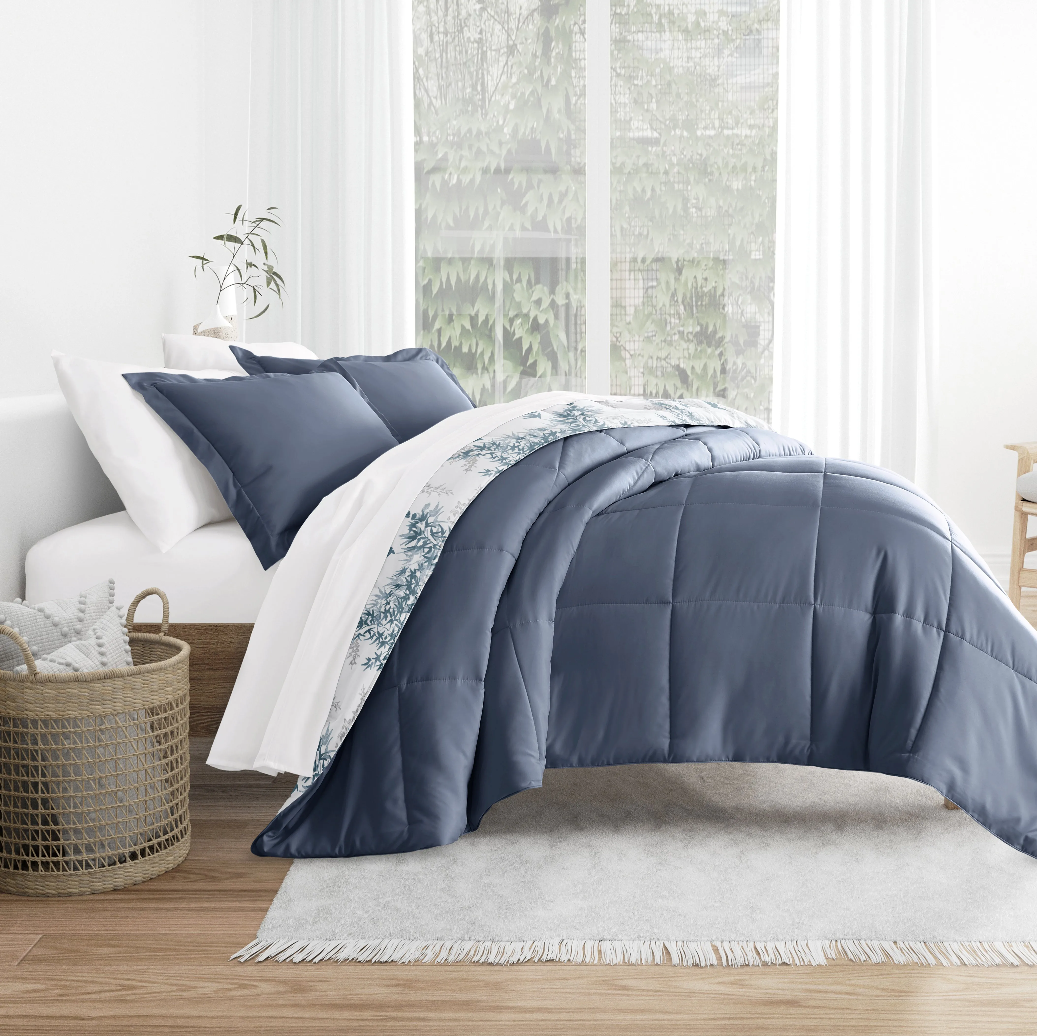 Bamboo Leaves Reversible Down-Alternative Comforter Set