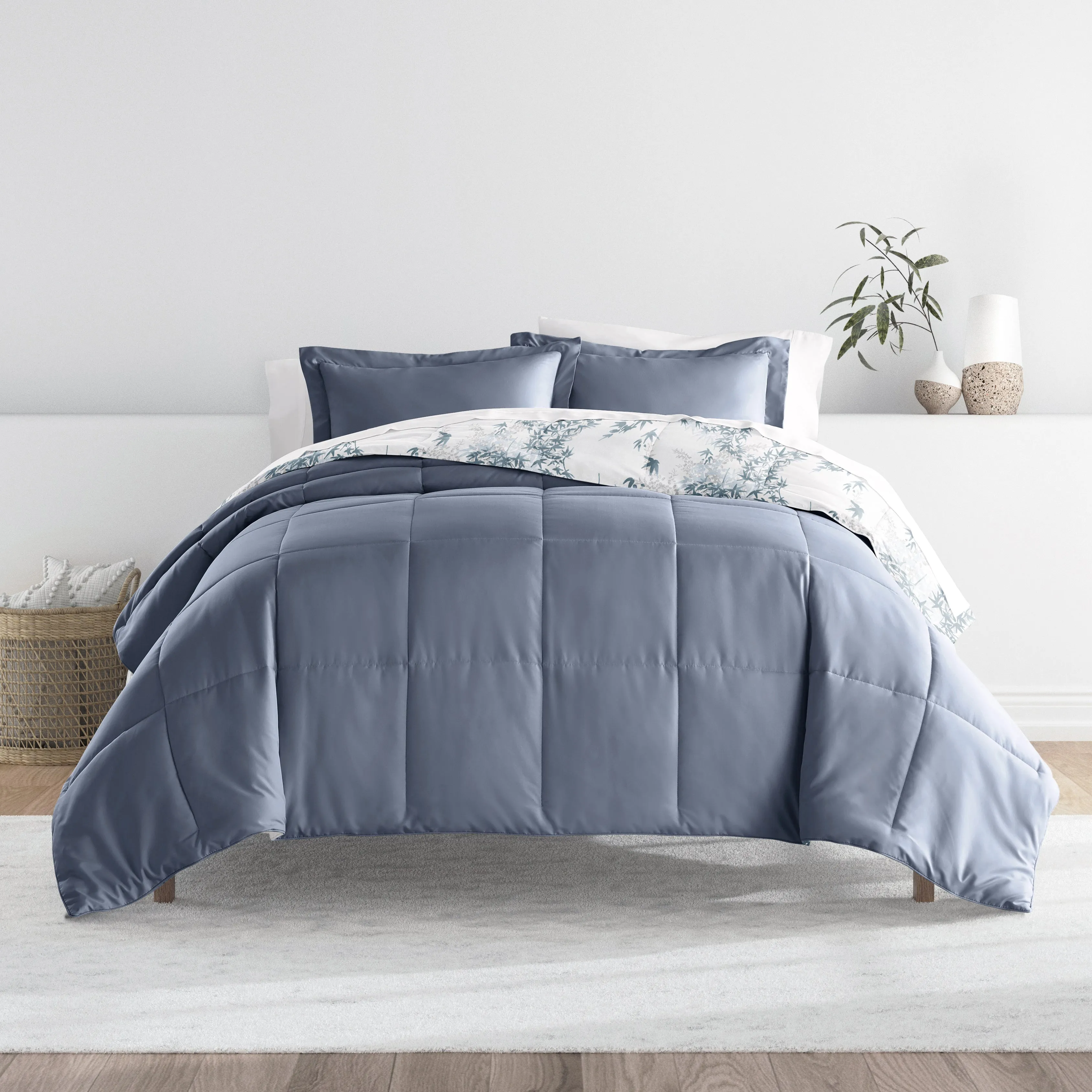 Bamboo Leaves Reversible Down-Alternative Comforter Set