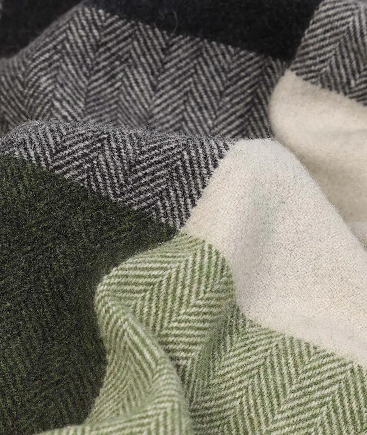 Check Moss Wool Blanket