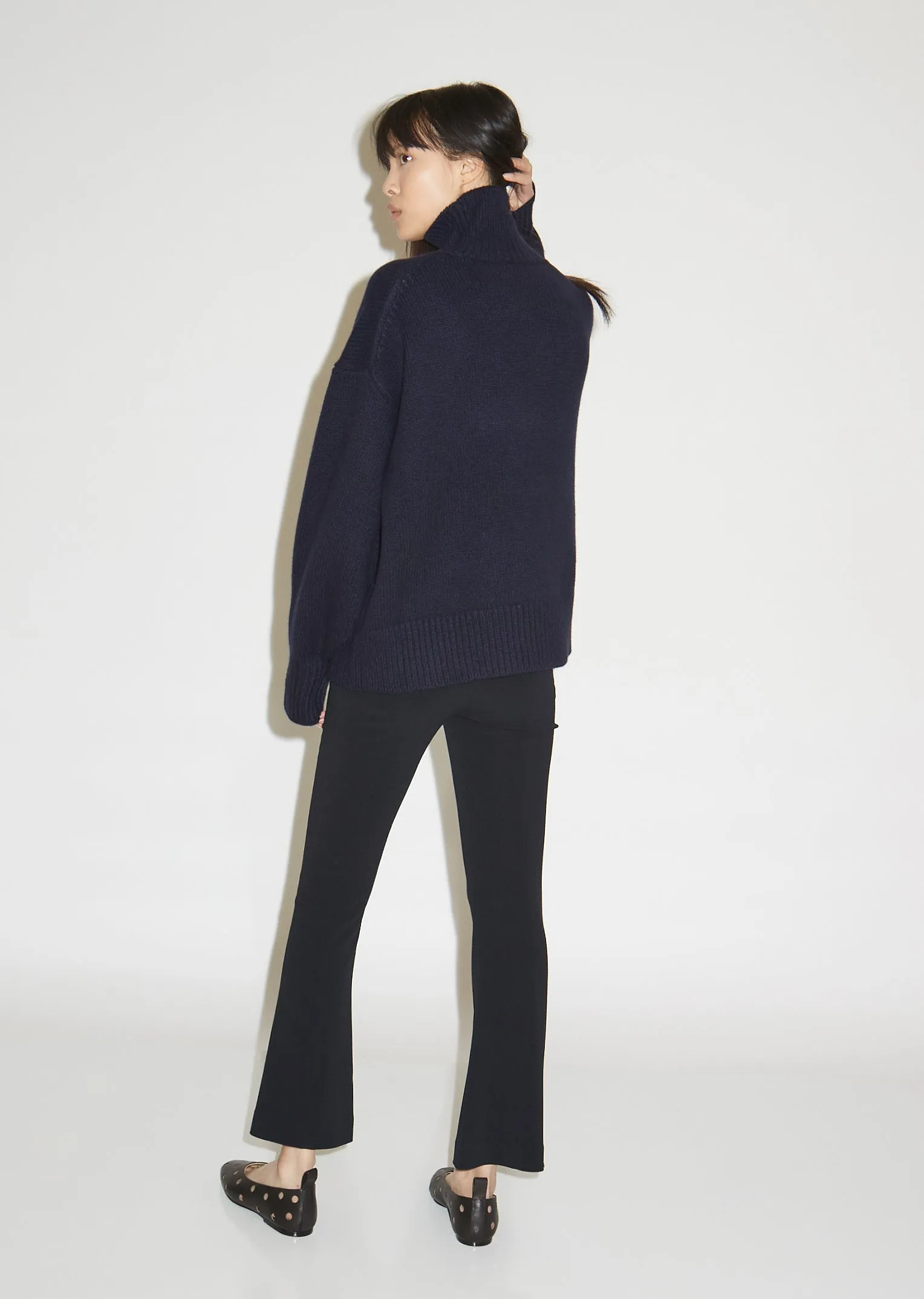 Pheliana Cashmere Turtleneck