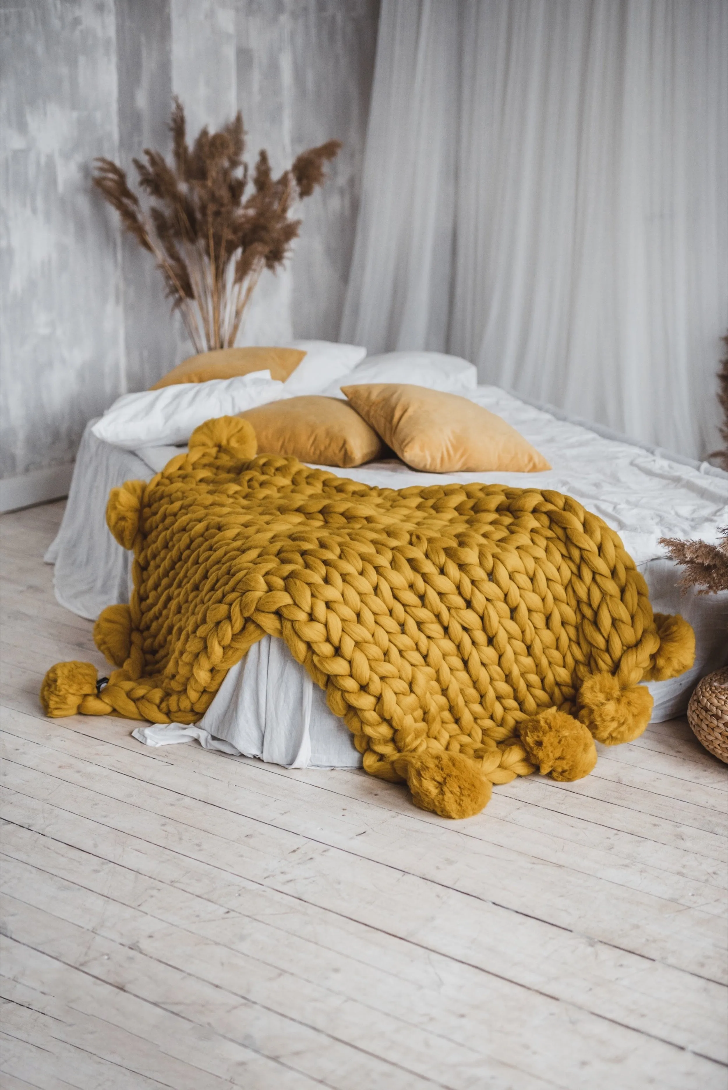 Pom pom blanket, large throw blanket